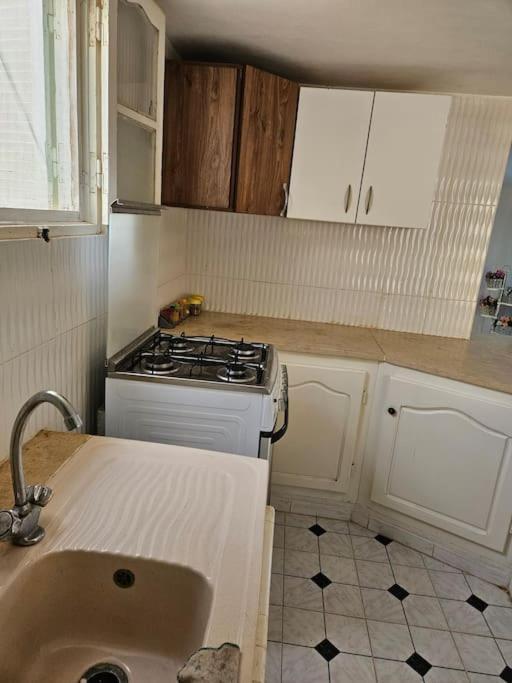 Hadhri Appartement توزر المظهر الخارجي الصورة